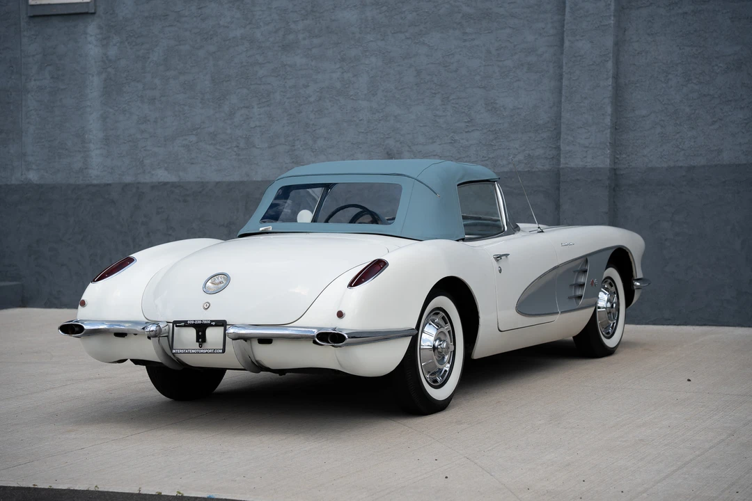 1960 Chevrolet Corvette C1 - Image 14 of 31