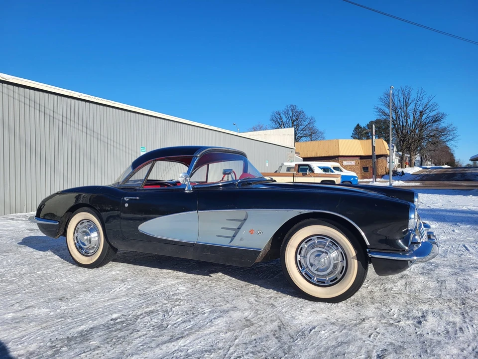 1960 Chevrolet Corvette C1 - Image 9 of 31