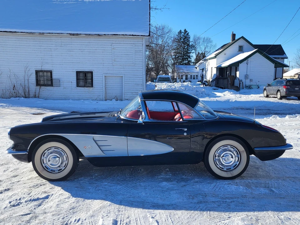 1960 Chevrolet Corvette C1 - Image 4 of 31