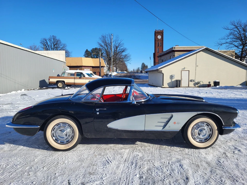 1960 Chevrolet Corvette C1 - Image 8 of 31