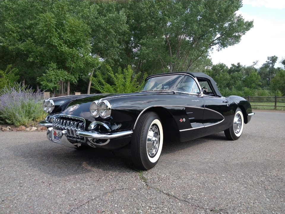 1960 Chevrolet Corvette C1 - Image 10 of 31