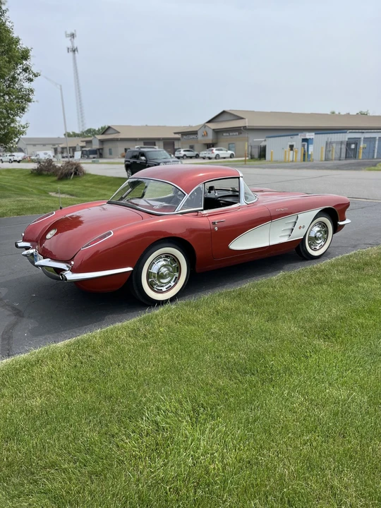 1960 Chevrolet Corvette C1 - Image 11 of 31