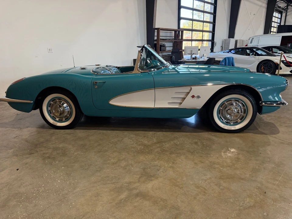 1960 Chevrolet Corvette C1 - Image 8 of 21