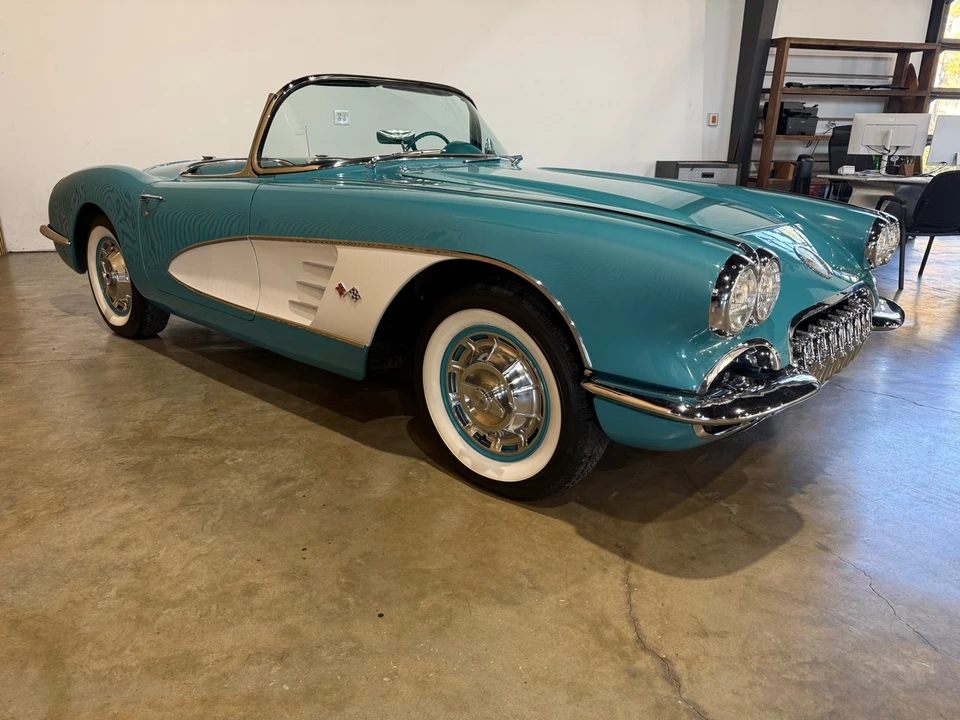1960 Chevrolet Corvette C1 - Image 5 of 21
