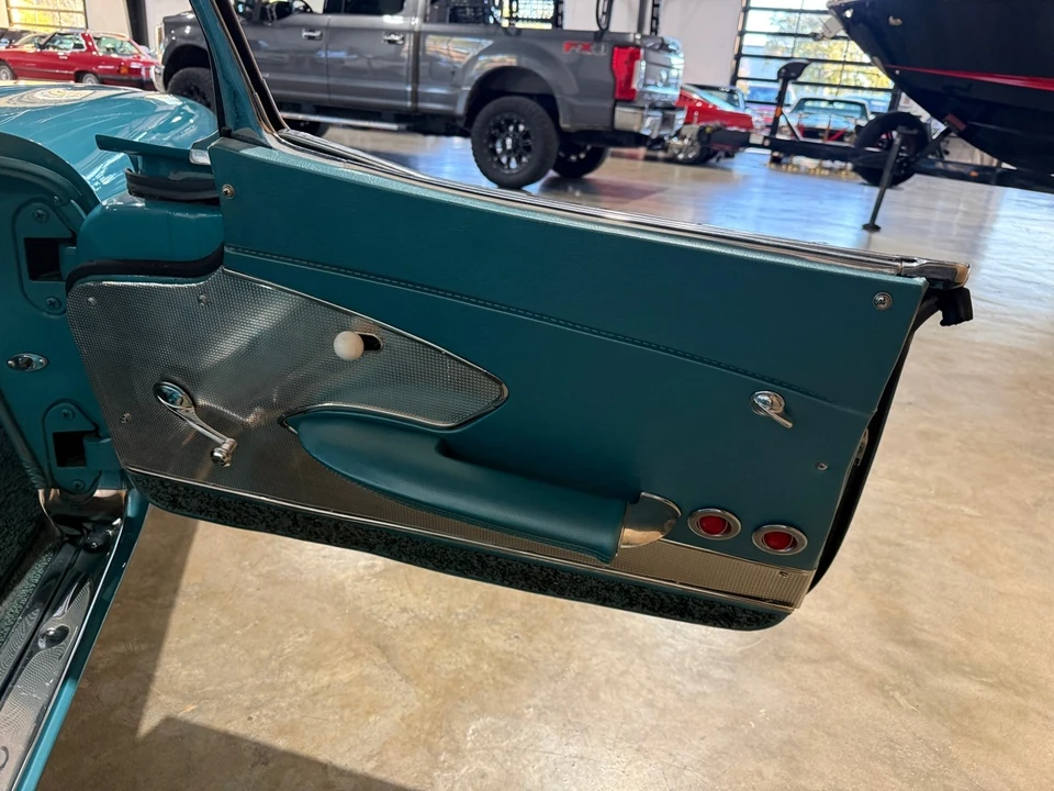 1960 Chevrolet Corvette C1 - Image 21 of 21