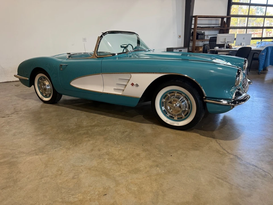 1960 Chevrolet Corvette C1 - Image 6 of 21
