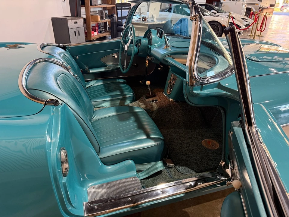 1960 Chevrolet Corvette C1 - Image 19 of 21