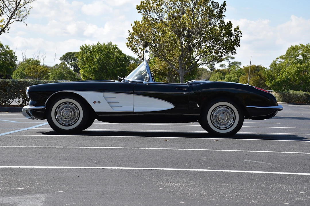 1960 Chevrolet Corvette C1 - Image 12 of 31