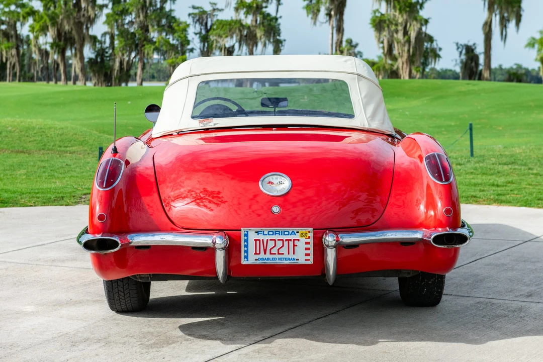 1960 Chevrolet Corvette C1 - Image 16 of 31