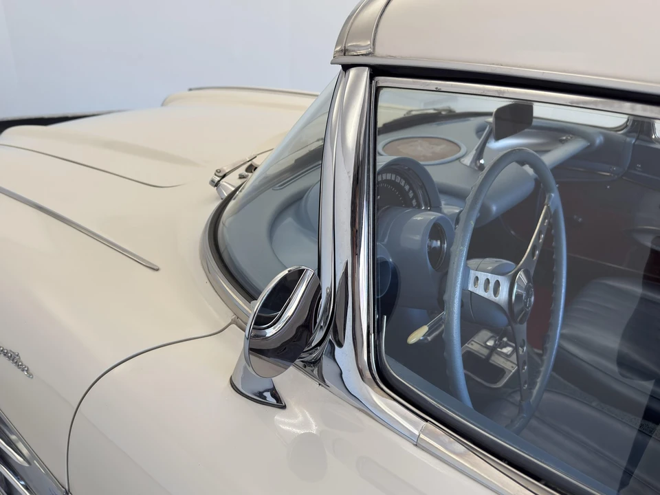 1960 Chevrolet Corvette C1 - Image 14 of 31