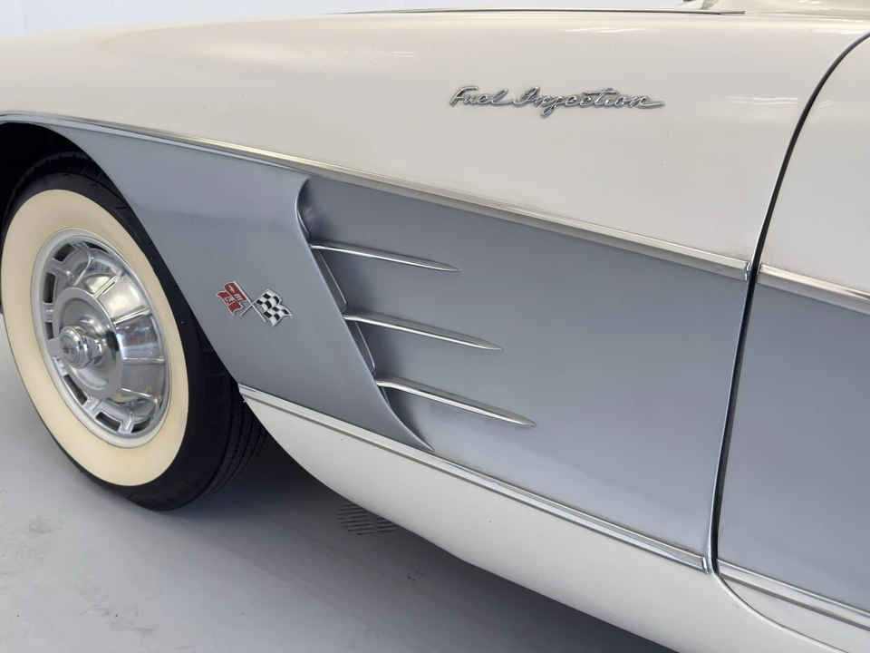 1960 Chevrolet Corvette C1 - Image 15 of 31