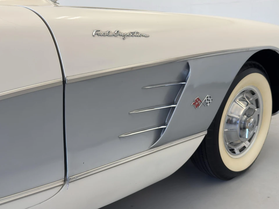 1960 Chevrolet Corvette C1 - Image 22 of 31