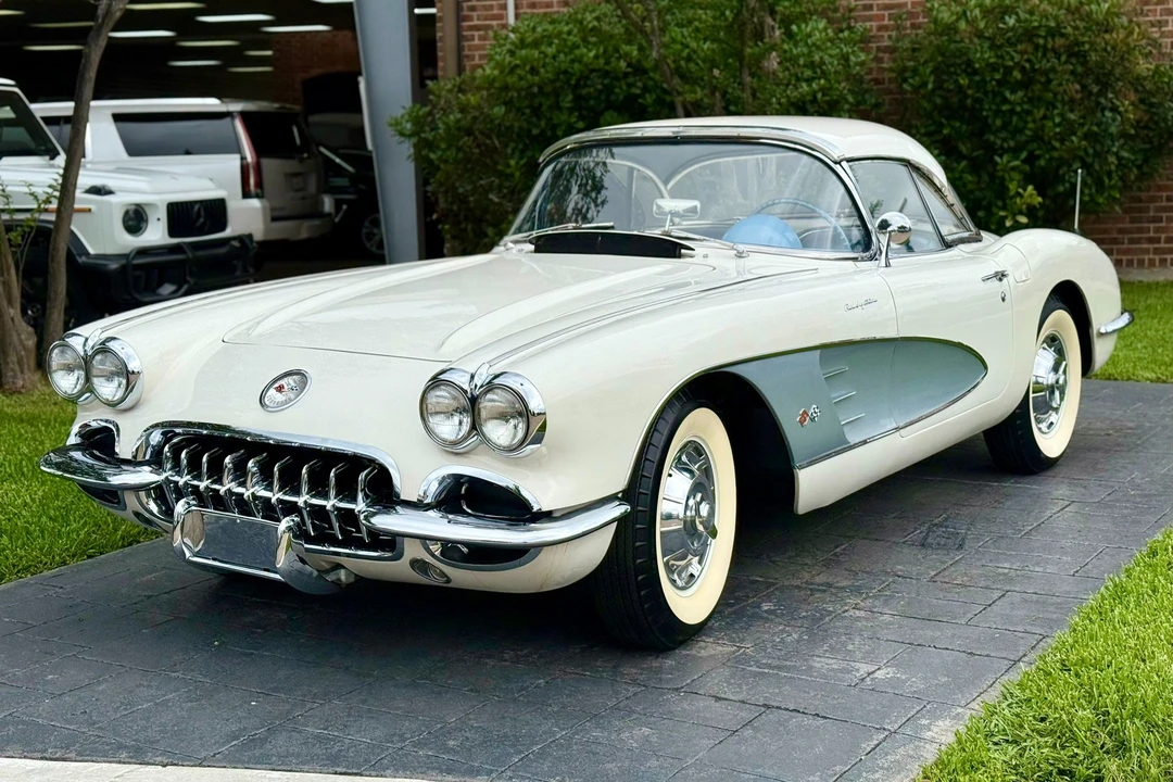 1960 Chevrolet Corvette C1 - Image 1 of 31