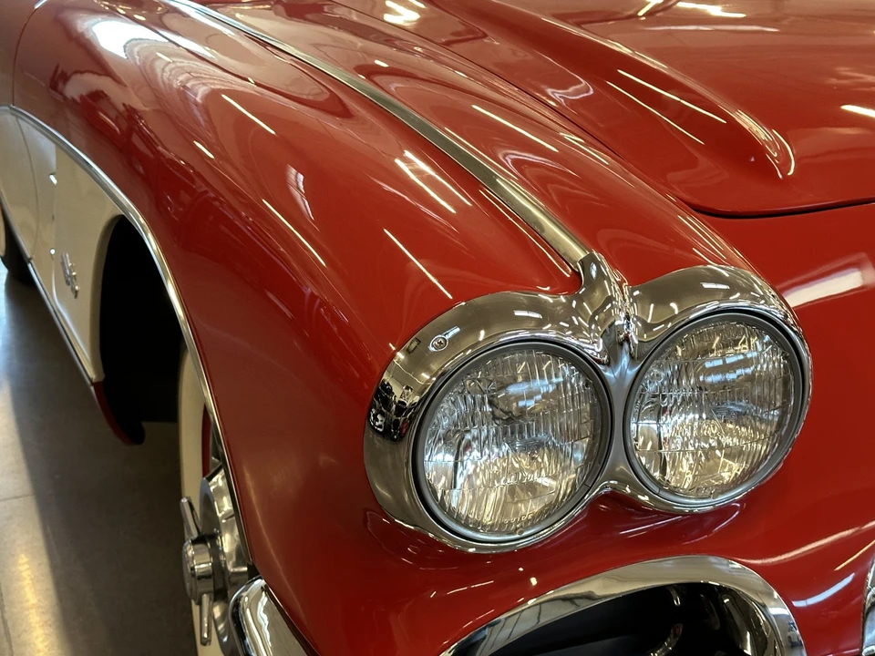 1960 Chevrolet Corvette C1 - Image 18 of 31