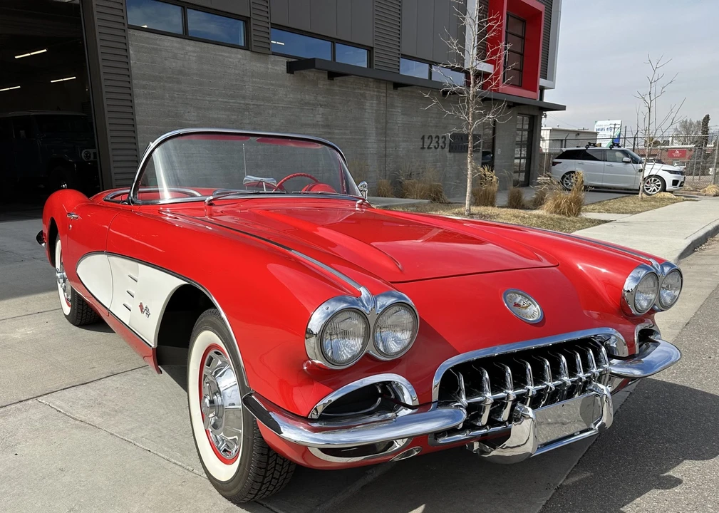 1960 Chevrolet Corvette C1 - Image 16 of 31