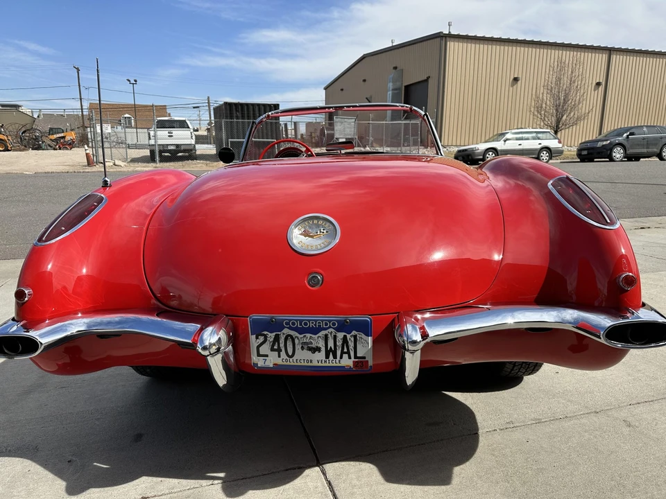 1960 Chevrolet Corvette C1 - Image 13 of 31