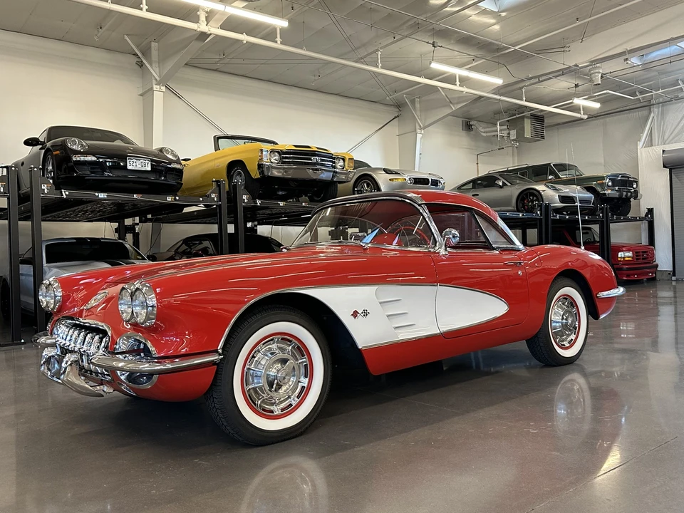 1960 Chevrolet Corvette C1 - Image 2 of 31