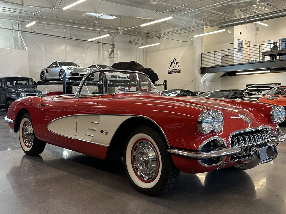 1960 Chevrolet Corvette C1 - Image 9 of 31