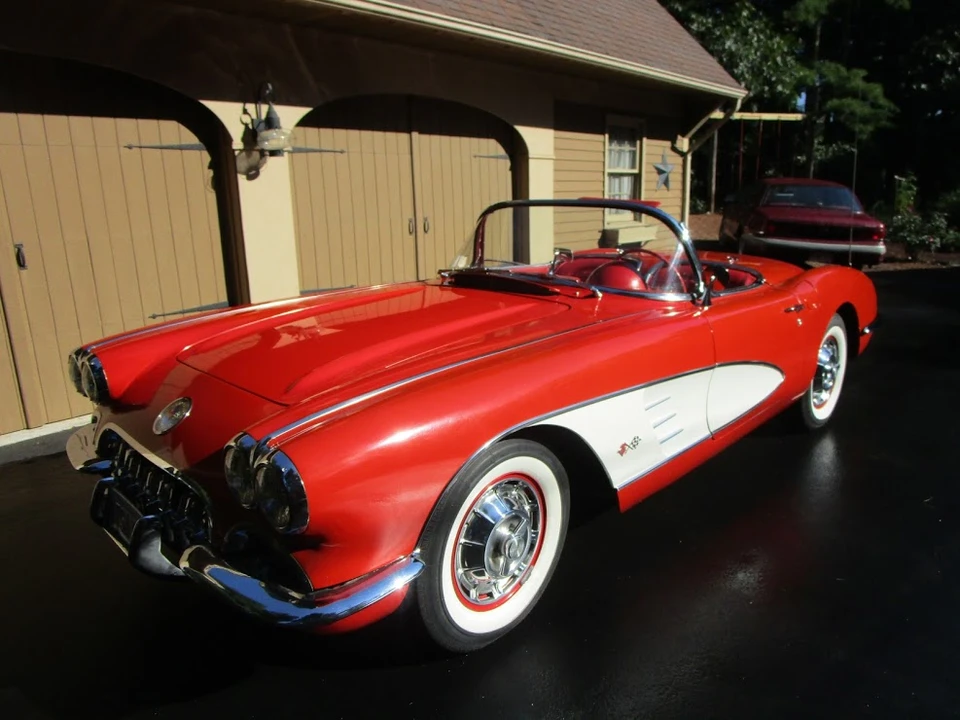 1960 Chevrolet Corvette C1 - Image 2 of 31