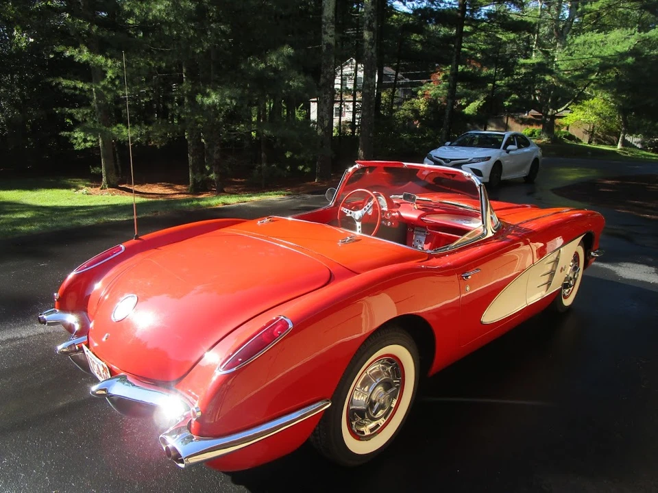 1960 Chevrolet Corvette C1 - Image 6 of 31