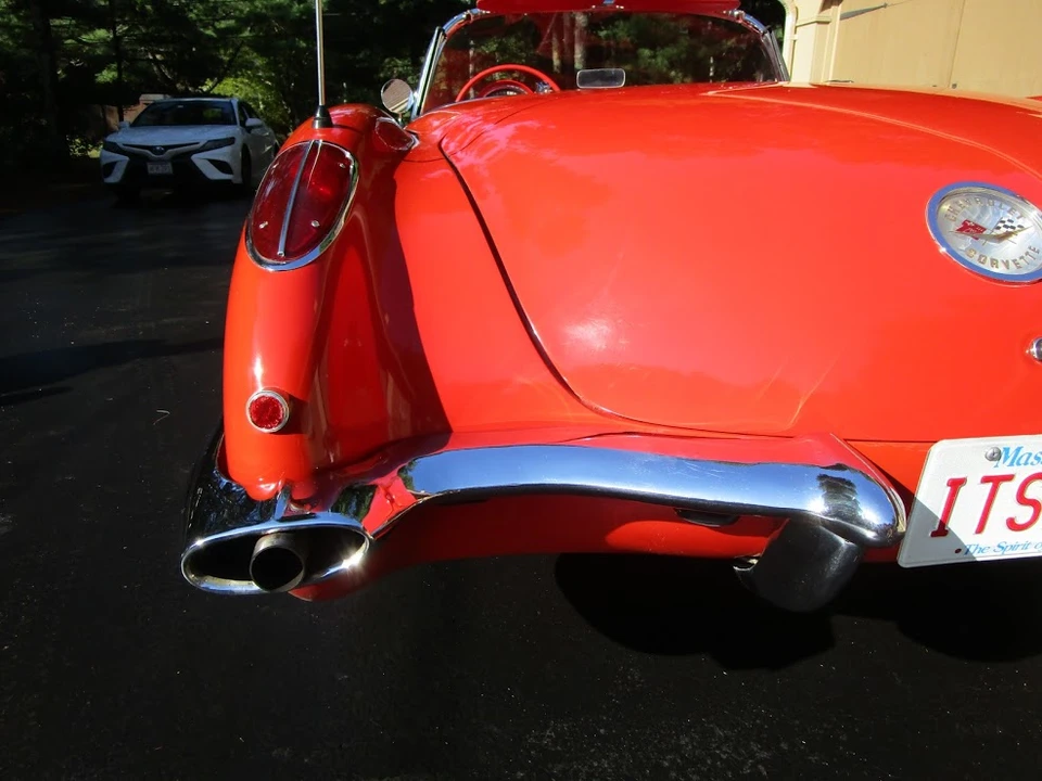 1960 Chevrolet Corvette C1 - Image 15 of 31