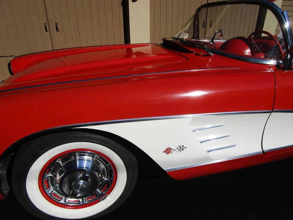 1960 Chevrolet Corvette C1 - Image 12 of 31