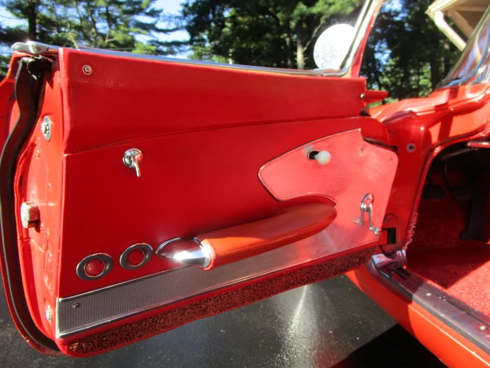 1960 Chevrolet Corvette C1 - Image 30 of 31