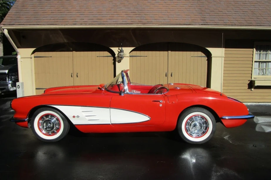 1960 Chevrolet Corvette C1 - Image 3 of 31