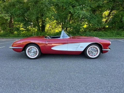 1960 Chevrolet Corvette C1 - Image 2 of 31