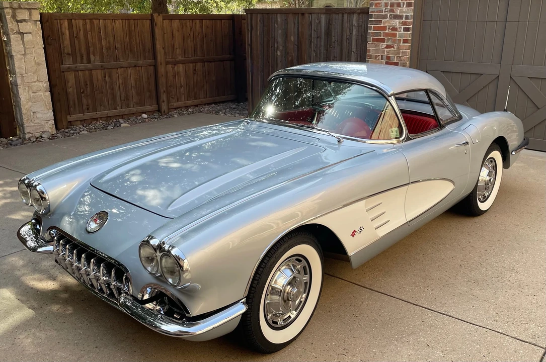 1960 Chevrolet Corvette C1 - Image 16 of 31