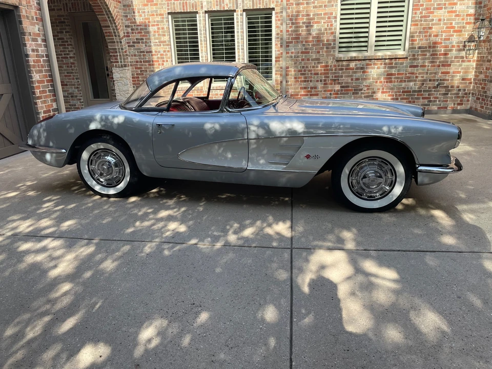 1960 Chevrolet Corvette C1 - Image 20 of 31