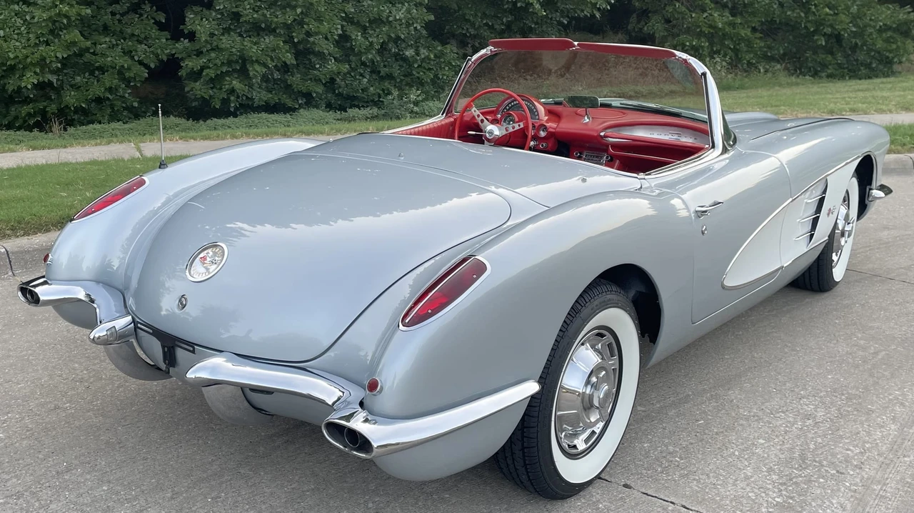 1960 Chevrolet Corvette C1 - Image 10 of 31
