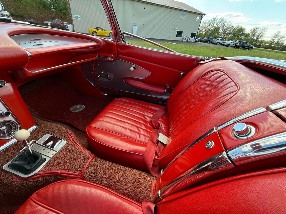 1960 Chevrolet Corvette C1 - Image 17 of 31