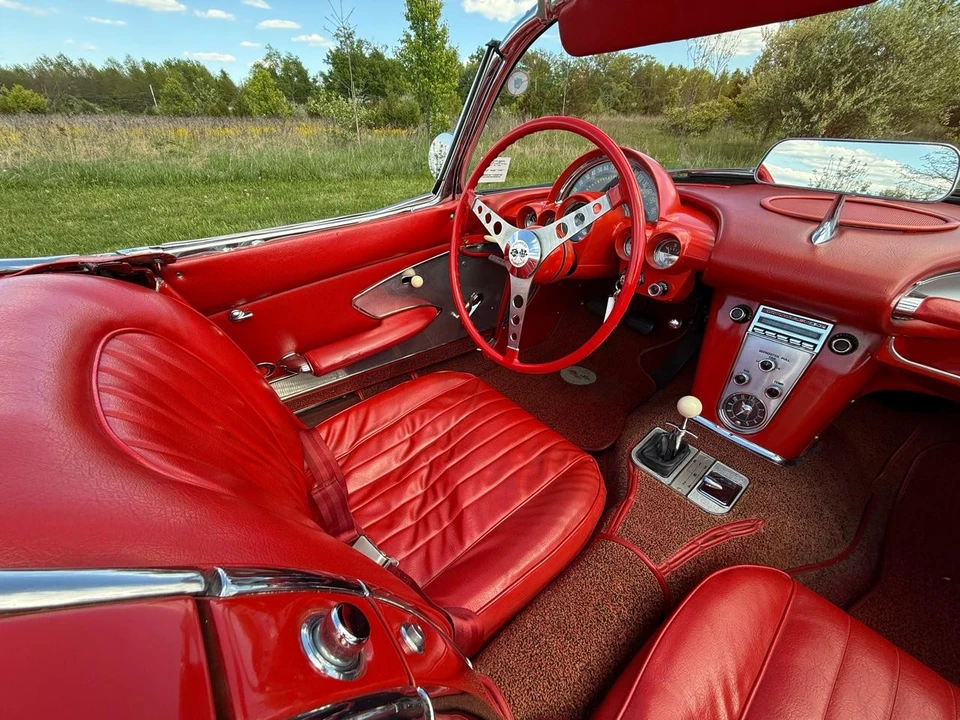 1960 Chevrolet Corvette C1 - Image 13 of 31