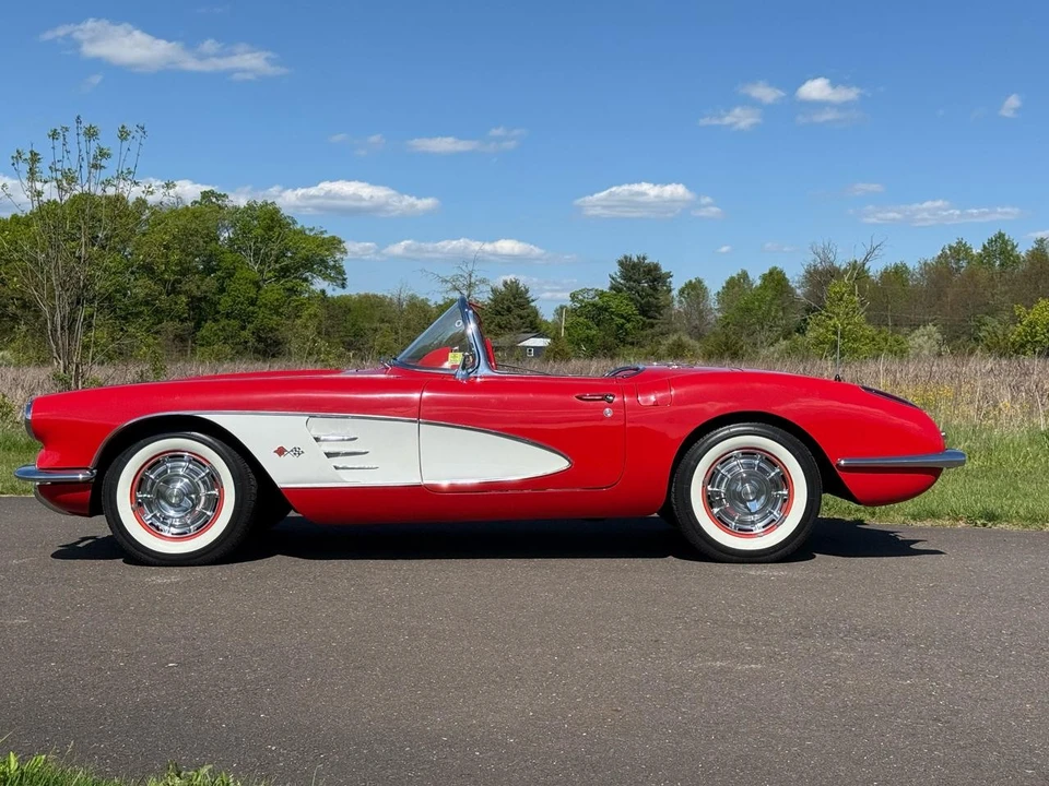 1960 Chevrolet Corvette C1 - Image 2 of 31