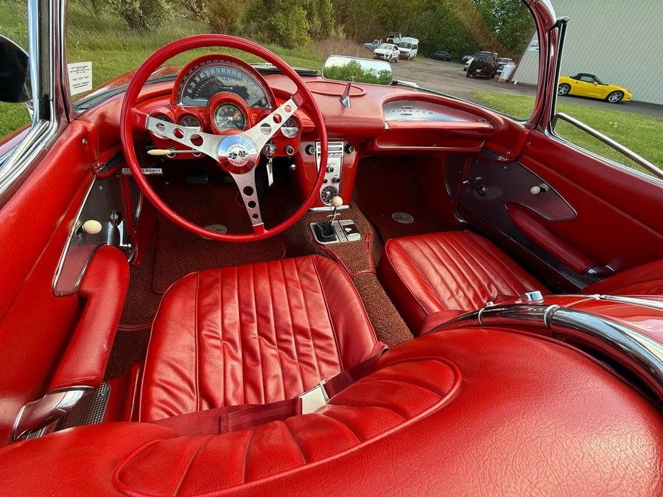 1960 Chevrolet Corvette C1 - Image 14 of 31