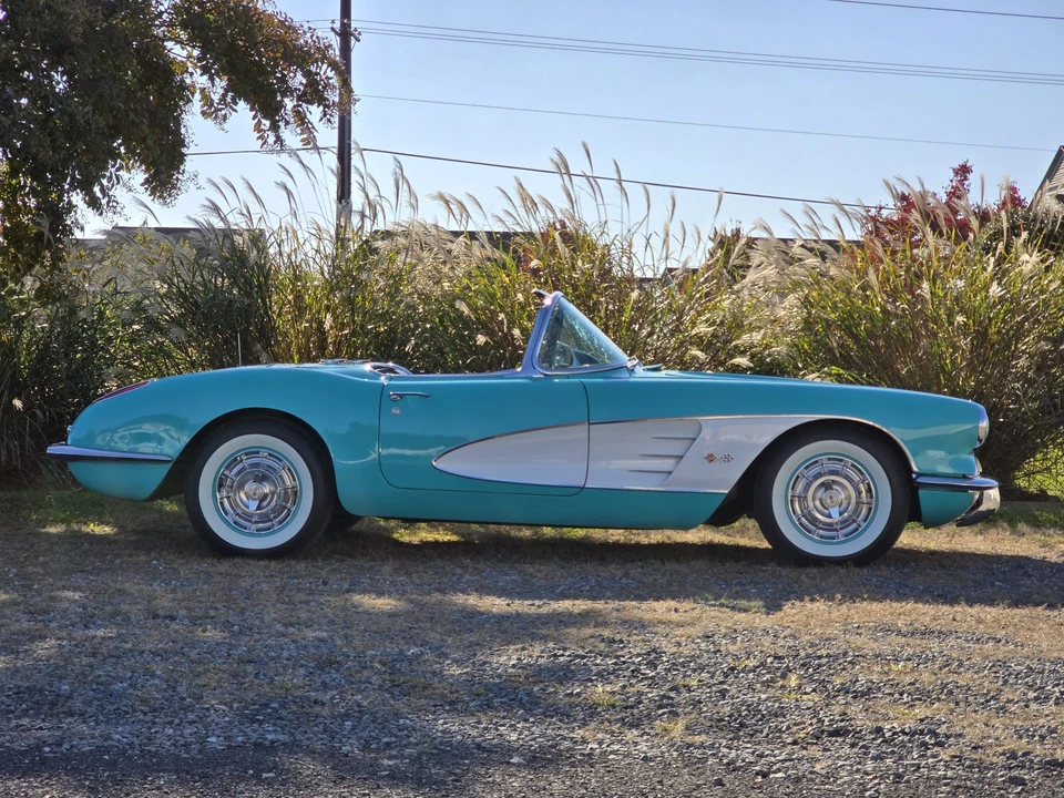 1960 Chevrolet Corvette C1 - Image 19 of 31