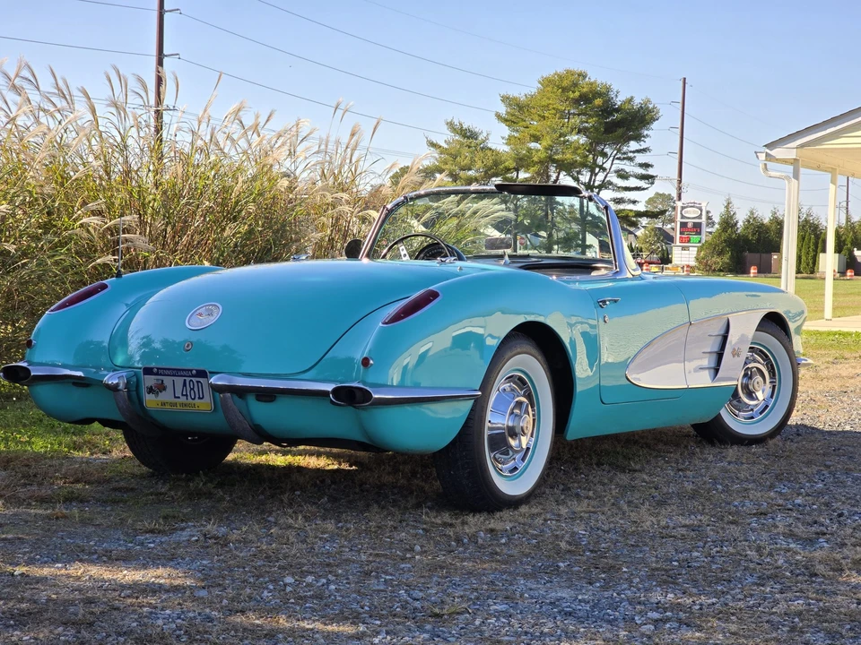 1960 Chevrolet Corvette C1 - Image 25 of 31