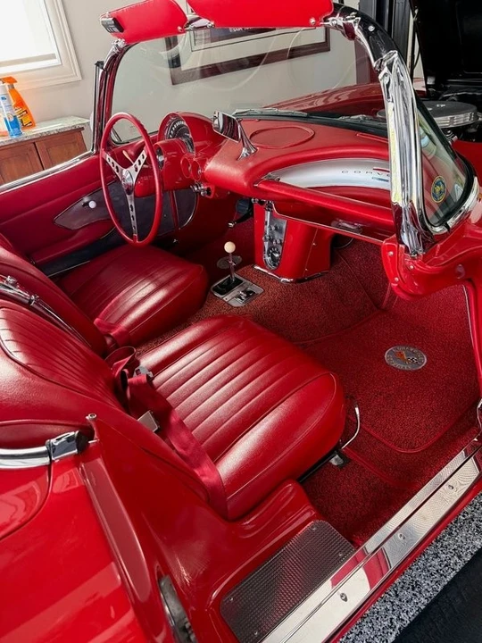 1960 Chevrolet Corvette - Image 6 of 31
