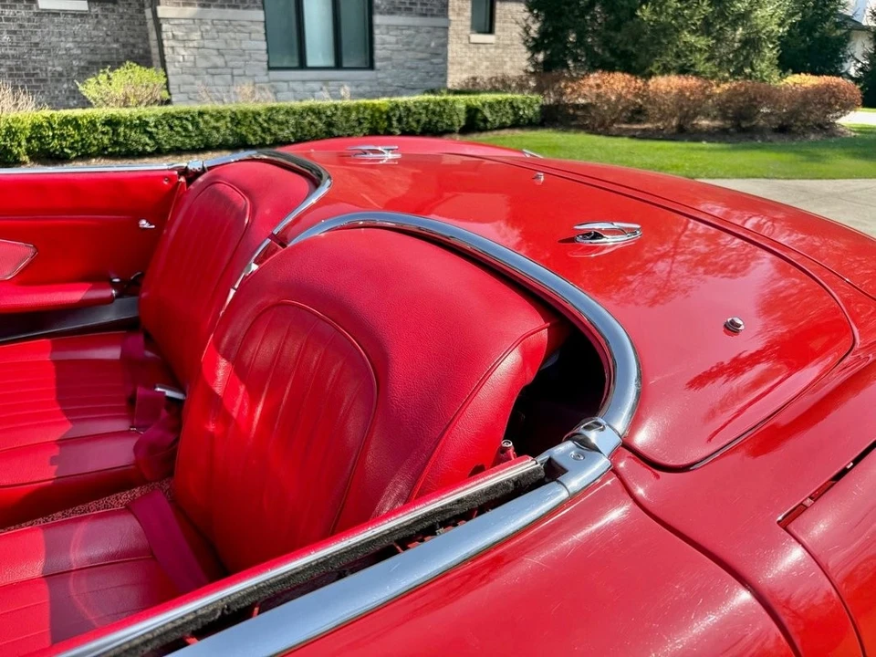 1960 Chevrolet Corvette - Image 12 of 31