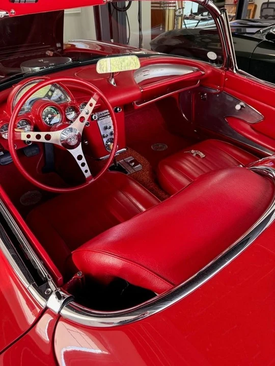 1960 Chevrolet Corvette - Image 5 of 31