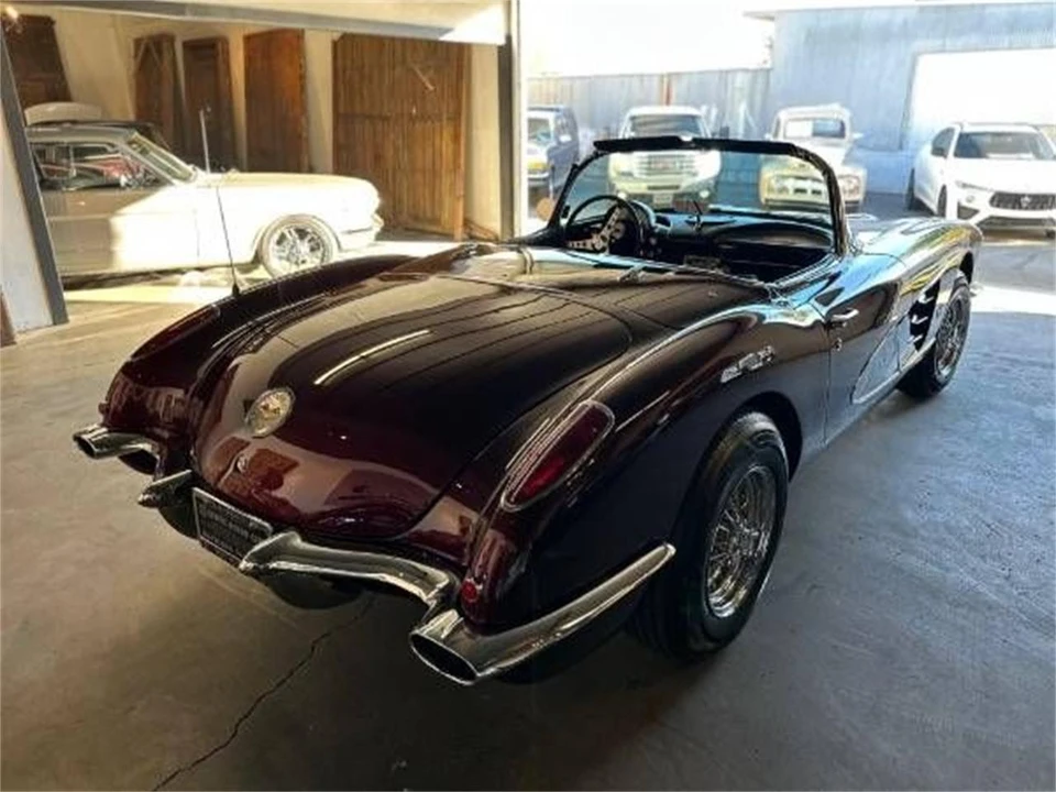 1960 Chevrolet Corvette C1 - Image 13 of 16