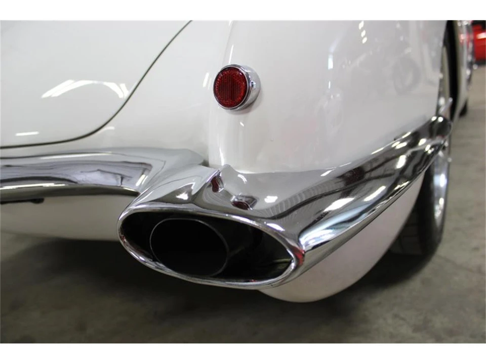 1960 Chevrolet Corvette C1 - Image 17 of 31