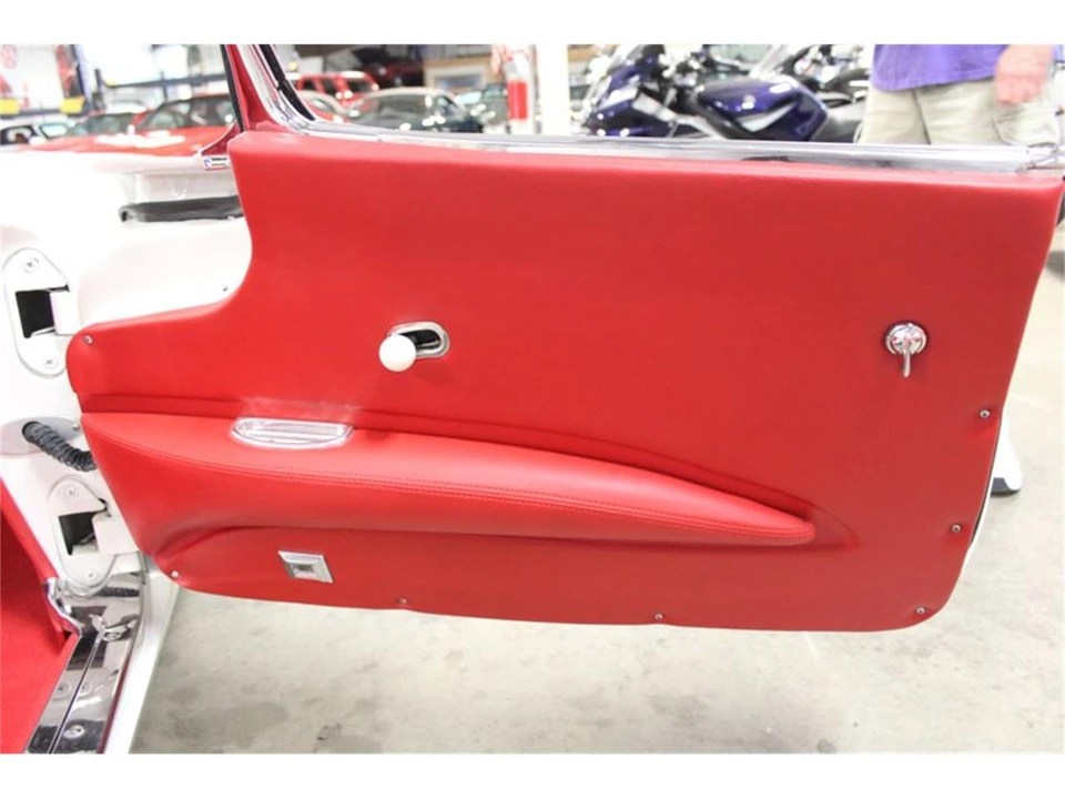 1960 Chevrolet Corvette C1 - Image 25 of 31