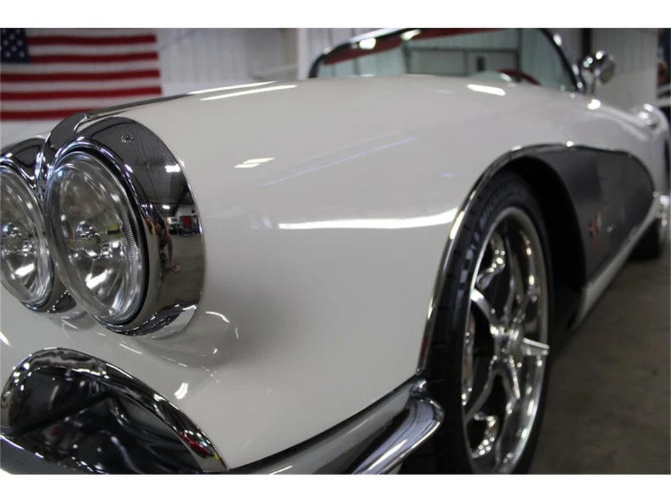 1960 Chevrolet Corvette C1 - Image 11 of 31