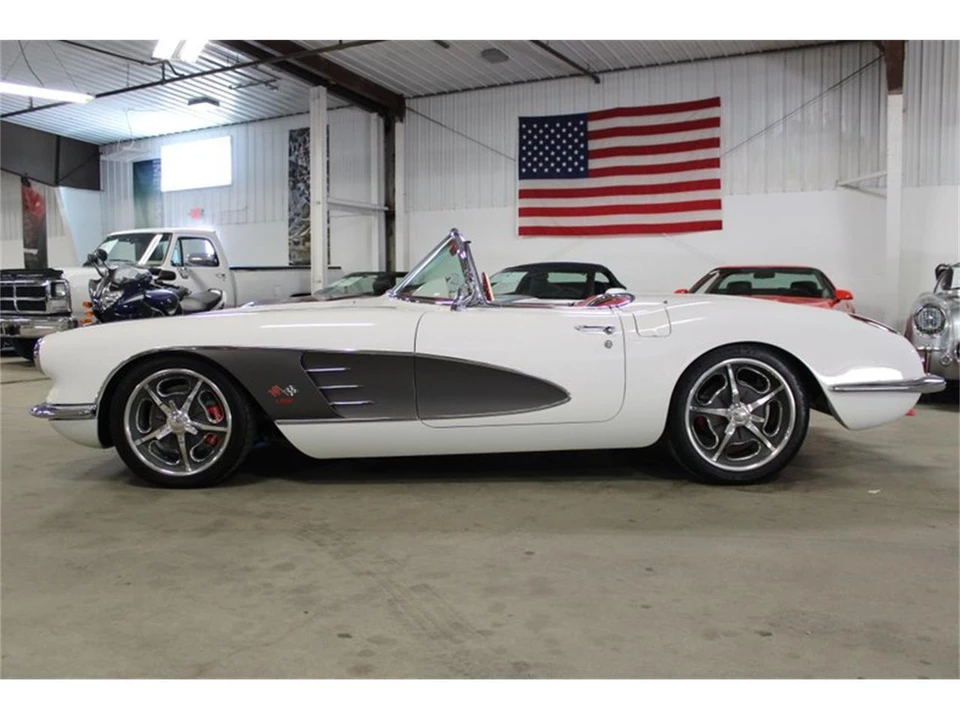 1960 Chevrolet Corvette C1 - Image 3 of 31