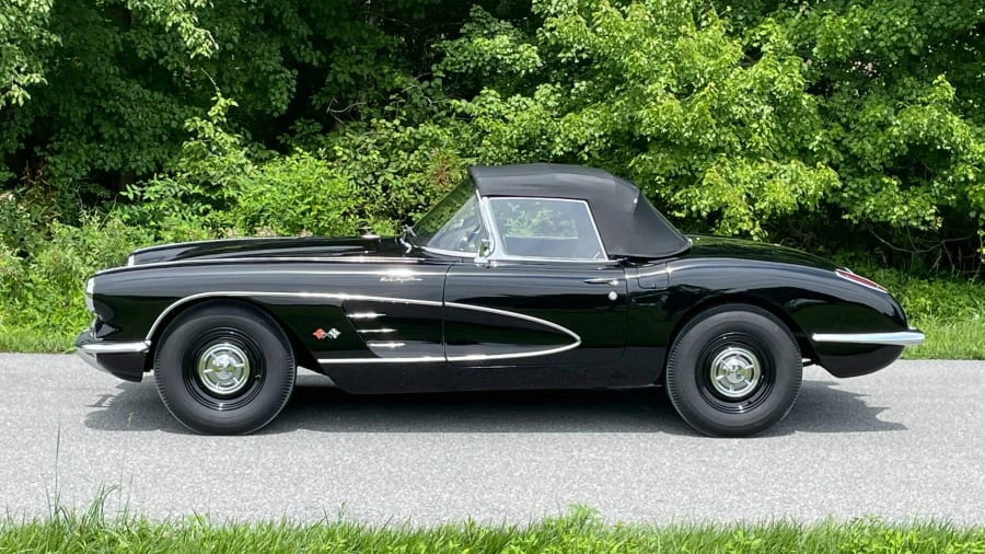 1960 Chevrolet Corvette C1 - Image 2 of 16