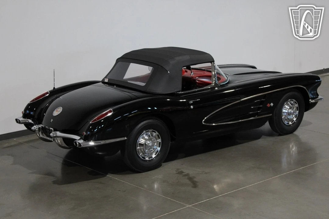 1960 Chevrolet Corvette C1 - Image 10 of 12