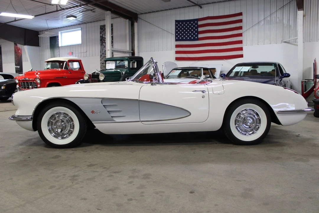 1960 Chevrolet Corvette C1 - Image 3 of 12