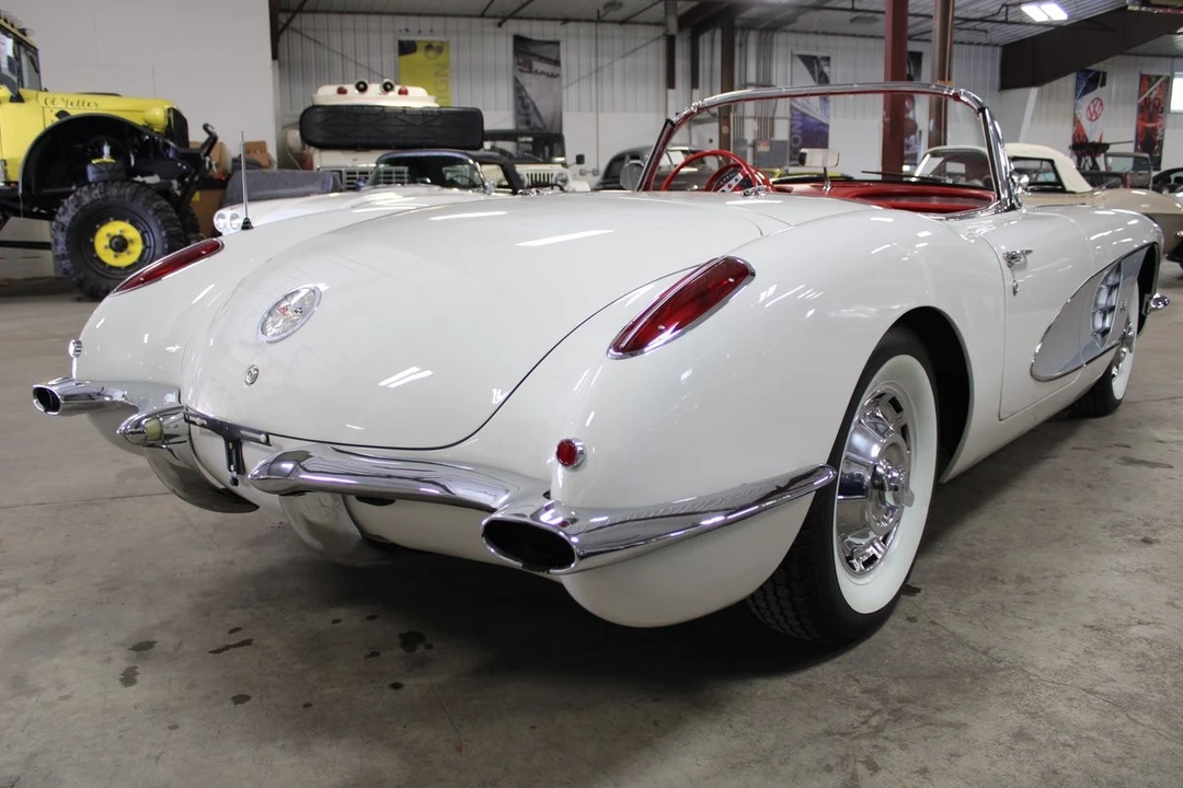 1960 Chevrolet Corvette C1 - Image 6 of 12